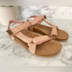 Reef Cushion Rem Pink Sandals Womens Size 8 Cork Cushion Comfort